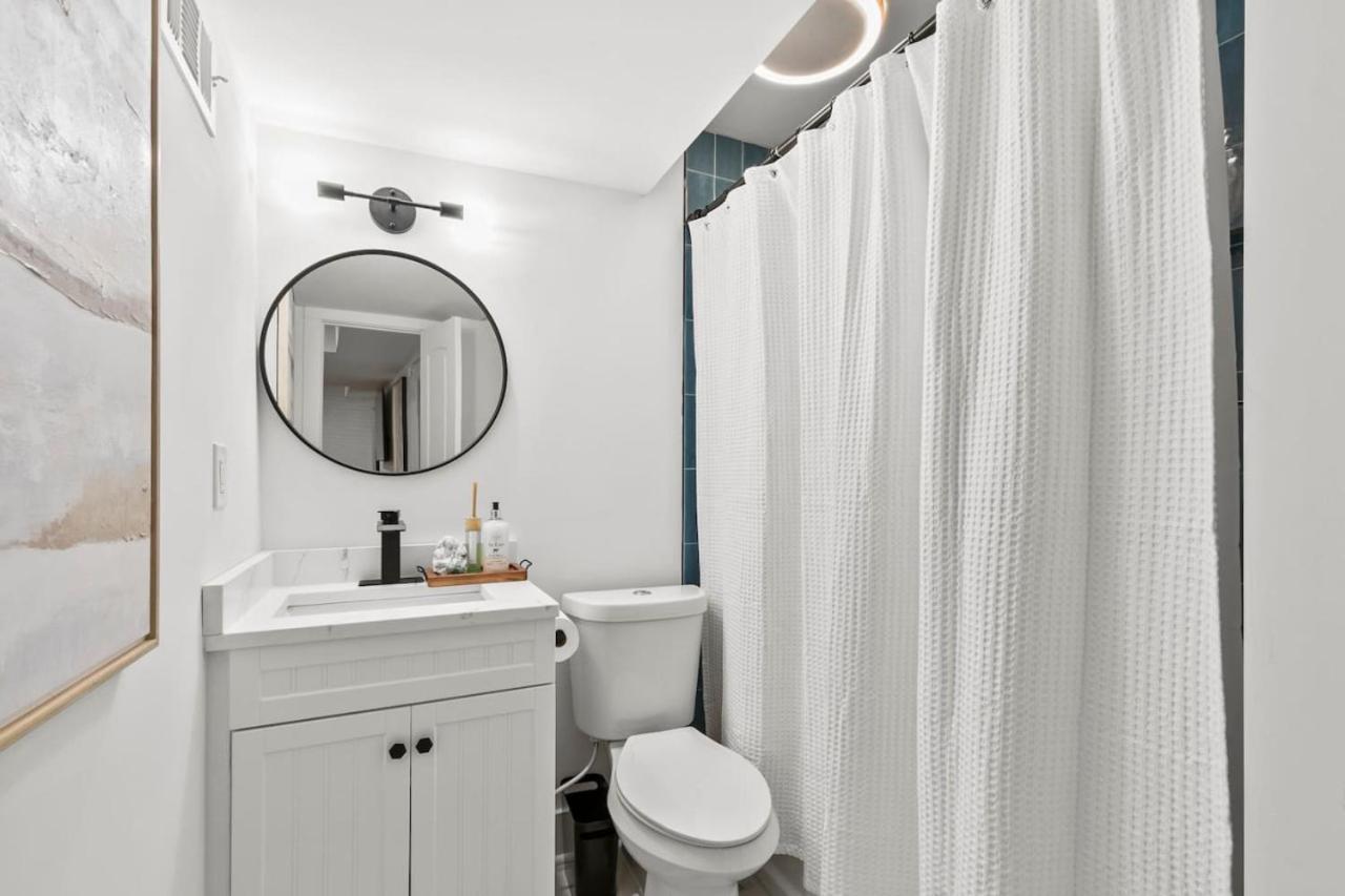 Luxury Living Minutes From Downtown 4 Bedroom Gem